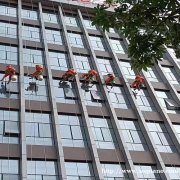 玻璃幕墙清洗-外墙铝板翻新-莆田荔城中立保洁公司