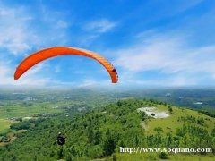 想体验飞的感觉来长沙龙华山滑翔伞基地吧