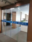 小马厂定制不锈钢玻璃隔断办公高隔百北京快速安装